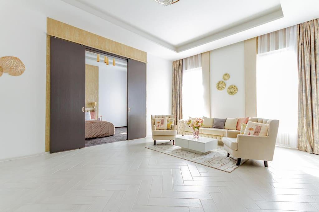 בודפשט The Opulent Oasis By Newave Apartments מראה חיצוני תמונה